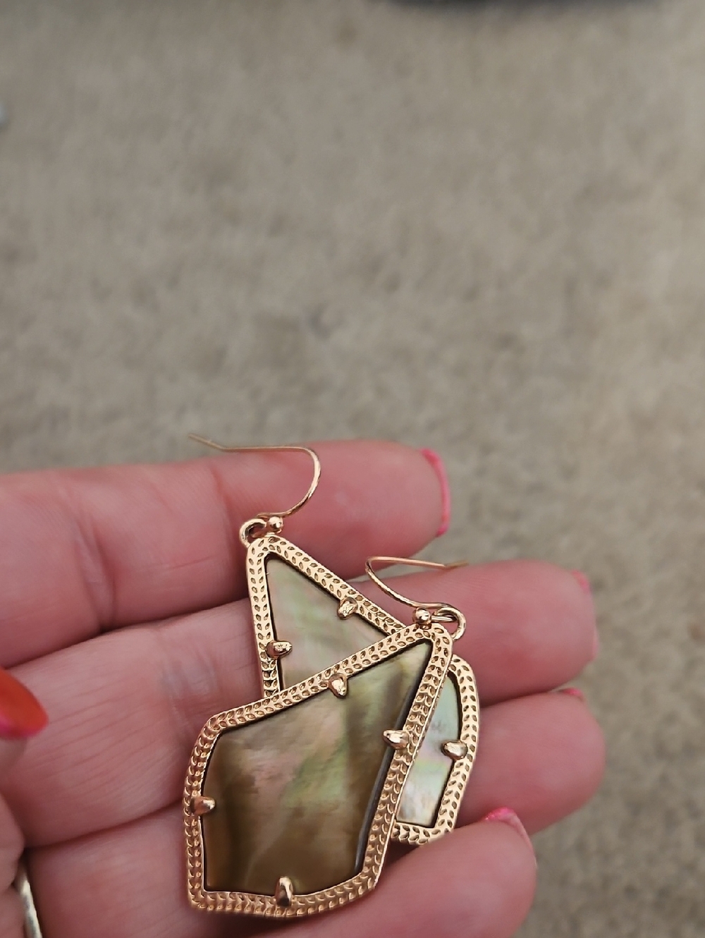 New with Bag Kendra Scott Alex Drop Rose Gold Frame Pink Iridescent Earrings - Picture 9 of 10